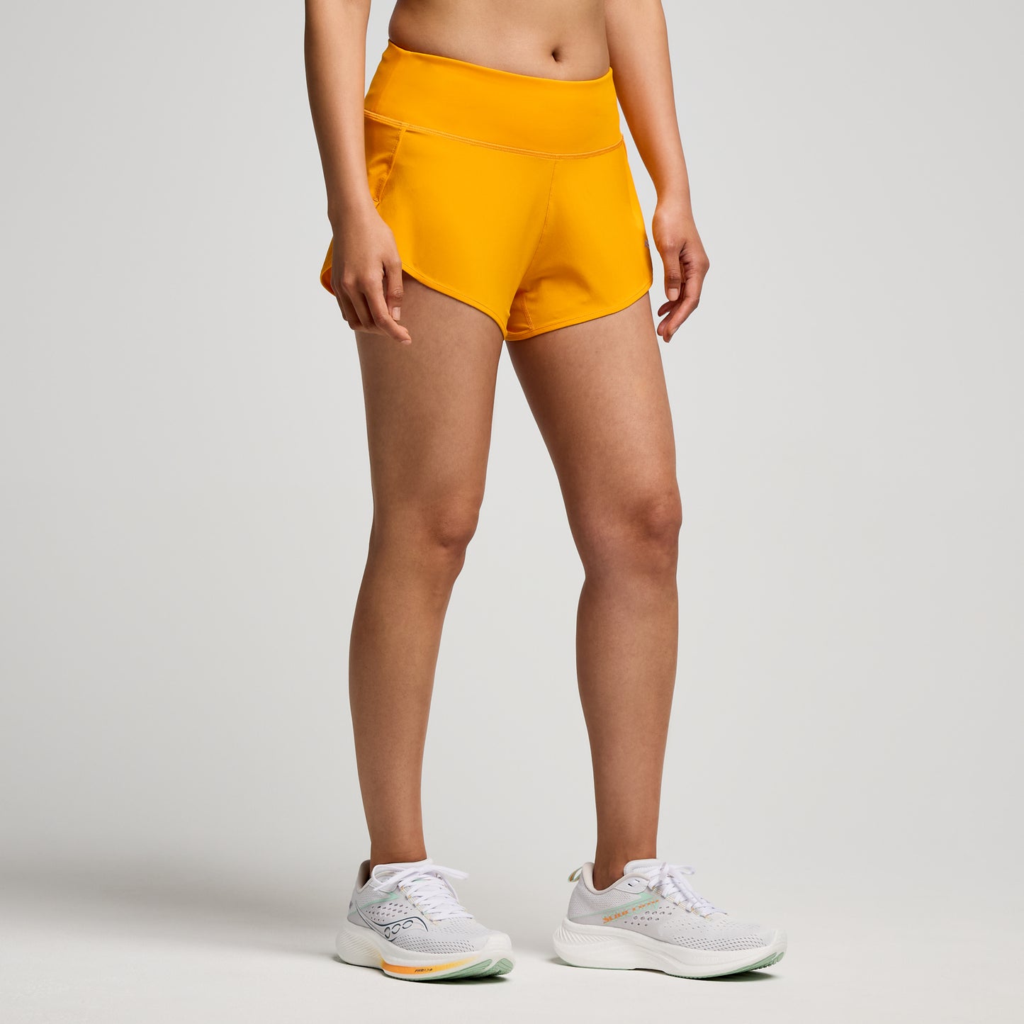 Women's Outpace 2.5" Short